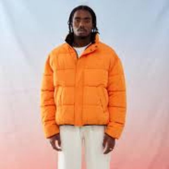 iets frans...Urban Outfitters Orange Water-Resistant Recycled Puffer Jacket Coat